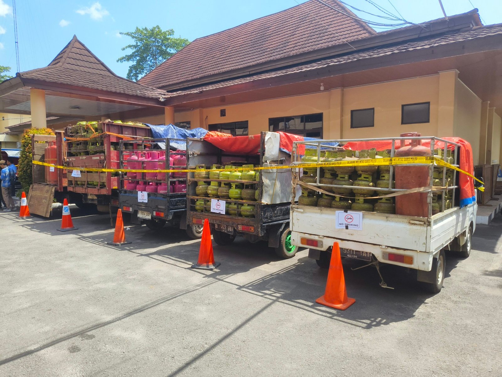 Polda Banten Ungkap Sindikat Penyuntik LPG Bersubsidi Beromzet Miliaran Rupiah Perhari