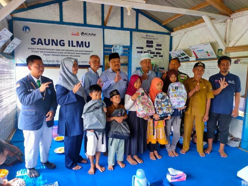 Murid SMPIA 3 Bintaro dan LAZ Al Azhar Gelar Kegiatan Sosial di Lebak, Banten