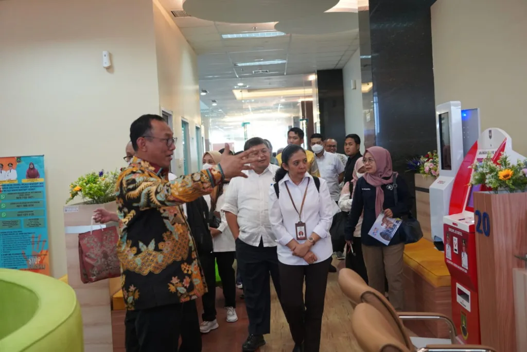 Optimalkan Pengelolaan TPSA Bagendung, Setneg Wapres dan Kemenko Marves Kunjungi Cilegon