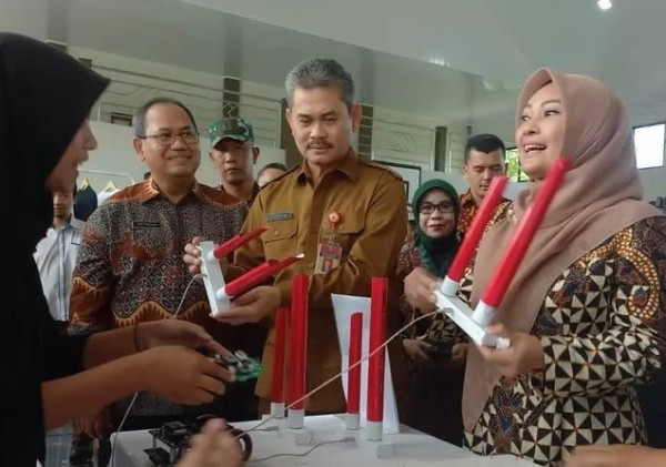 Pemprov Banten Dorong Lahirkan Lulusan SMK Bersertifikat Kompetensi