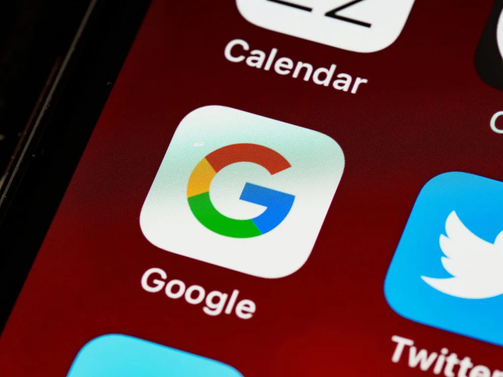 Optimalisasi Fitur Pencarian Suara Google: Meningkatkan Efisiensi dan Kemudahan dalam Mengakses Informasi