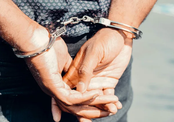Baru Nikah 3 Bulan, Bro MM Asal Pontang Serang Diciduk Polisi Saat Asyik Packing Sabu di Rumahnya!