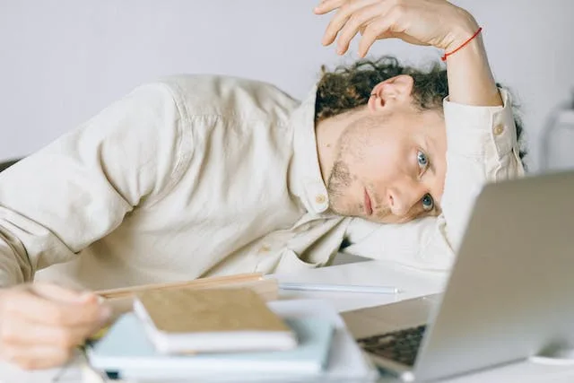 Burnout: Apa, Mengapa, dan Bagaimana Mengatasinya
