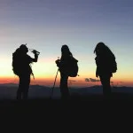 10 Hal yang Perlu Disiapkan Sebelum Mendaki Gunung