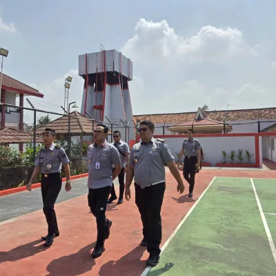 Kepala Kantor Wilayah Kemenkumham Banten, Dodot Adikoeswanto, Lakukan Kunjungan Kerja dan Pembinaan di Lapas Kelas IIA Serang