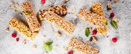 EVALUASI NILAI GIZI SEBAGAI DASAR KLAIM ‘KAYA SERAT’ PRODUK CEREAL BAR