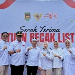 100 Pengemudi Becak di Purwakarta Terima Bantuan Becak Listrik