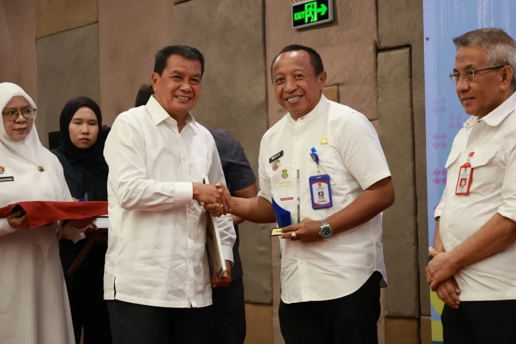 Kecamatan Balaraja Raih Juara I Tindak Lanjut BPK dan Inspektorat, Penghargaan Diserahkan Bupati Tangerang