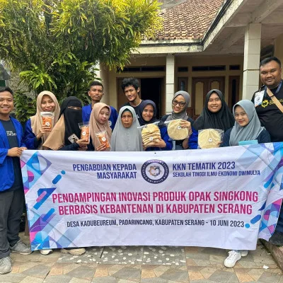 STIE Dwimulya Fokus Berdayakan UMKM Kebantenan