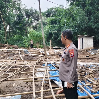 Polda Banten Ratakan Arena Perjudian Ayam Terbesar di Serang