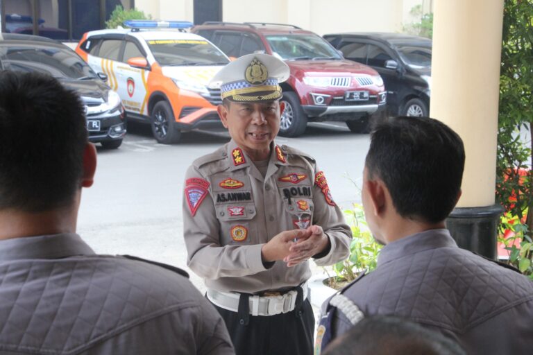 Ditlantas Polda Banten Bersama Dishub Laksanakan Patroli Teguran Simpatik