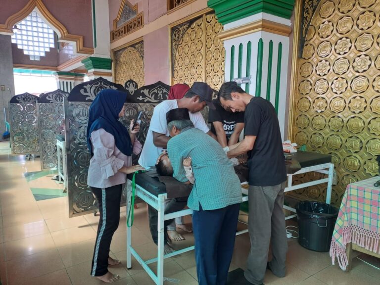 54 Anak di Cilegon Ikuti Khitanan Massal