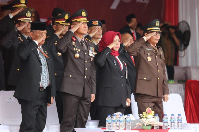 Pemprov Banten Apresiasi Pelaksanaan Pengibaran dan Penurunan Bendera Merah Putih Pada HUT Ke-78 RI