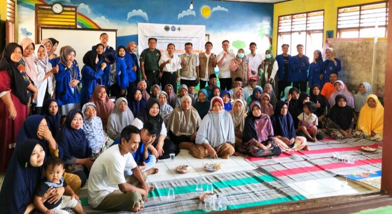 Mahasiswa KKN Gandeng Puskesmas Gunung Kencana Gelar Pemeriksaan Kesehatan dan Sosialisasi Pemberantasan Sarang Nyamuk (PSN)