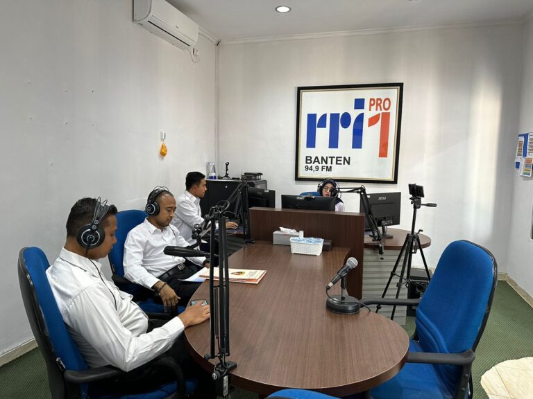 Ditreskrimsus Polda Banten laksanakan Talk Show di Radio Antisipasi Penyebaran Isu Hoax