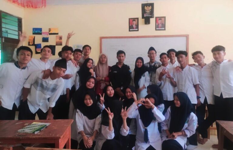 Gemma To School, Kibarkan Semangat Perpendidikan