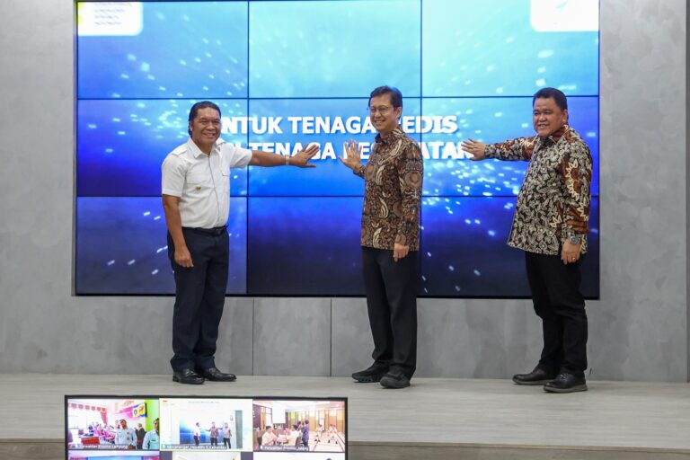 Pj Gubernur Banten Dan Menkes Launching Imunisasi Hepatitis B Bagi Nakes