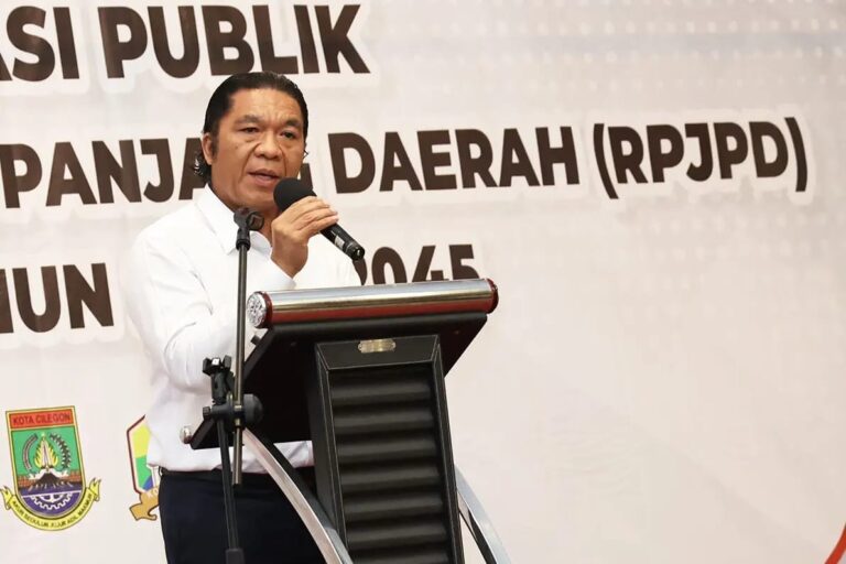 Pj Gubernur Al Muktabar Buka Forum Konsultasi Publik Rancangan Awal RPJPD Provinsi Banten 2025-2045