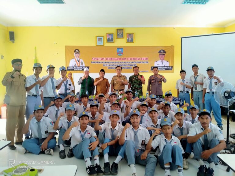Berikan Sosialisasi Di SMA Negeri 1 Kopo, Koramil 0602-21/Kopo Cegah Kenakalan Remaja