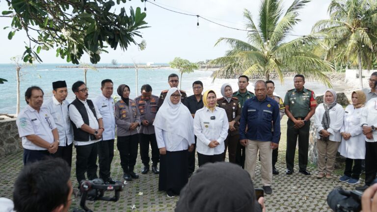 Bupati Serang: Jelang Natura, Pantai Anyer – Cinangka Aman Untuk Di Kunjungi