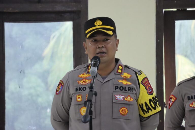 Kapolres Cilegon Polda Banten Himbau Masyarakat Hindari Berita Hoax