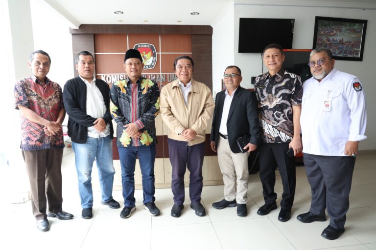 Kunjungi KPU, (Pj) Gubernur Banten Al Muktabar Bahas Perkembangan Persiapan Pemilu