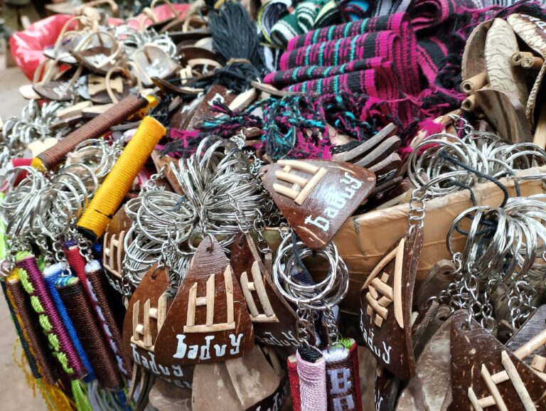 Apa Saja Bahan-Bahan yang Dibutuhkan untuk Membuat Produk Handmade?