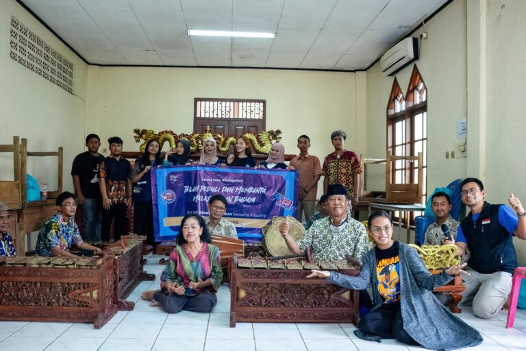 Melestarikan Kesenian Tradisional, LAZ Al Azhar dan Kitabisa Gelar Voluntrip