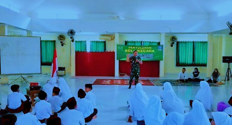 Satgas TNI Manunggal Membangun Desa (TMMD) Ke-119 Kodim 0602/Serang Menggelar Penyuluhan Bela Negara