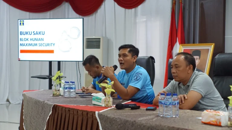 Ka.KPLP Lapas Cilegon Berikan Pengarahan untuk Perkuat Pengawasan di Blok Maximum Security