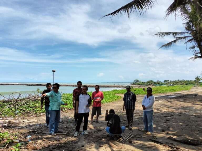 Yoyon Sujana Hibahkan Tanah untuk Jalan Umum ke Pantai Muara Dua