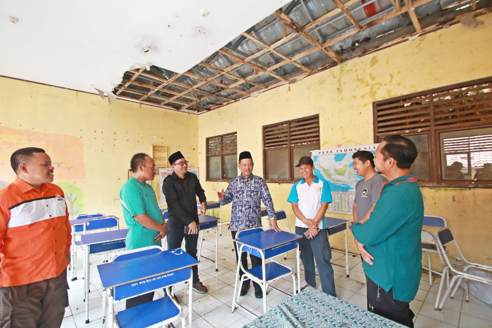 Wabup Serang Najib Hamas Tinjau Kondisi Bangunan Madrasah dan SD di Binangun