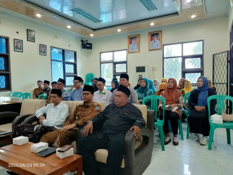 Hadir Sosialisasi TPPO: Kades Sindangheula Tegaskan Komitmen Lindungi Warga dari Bahaya Perdagangan Orang 