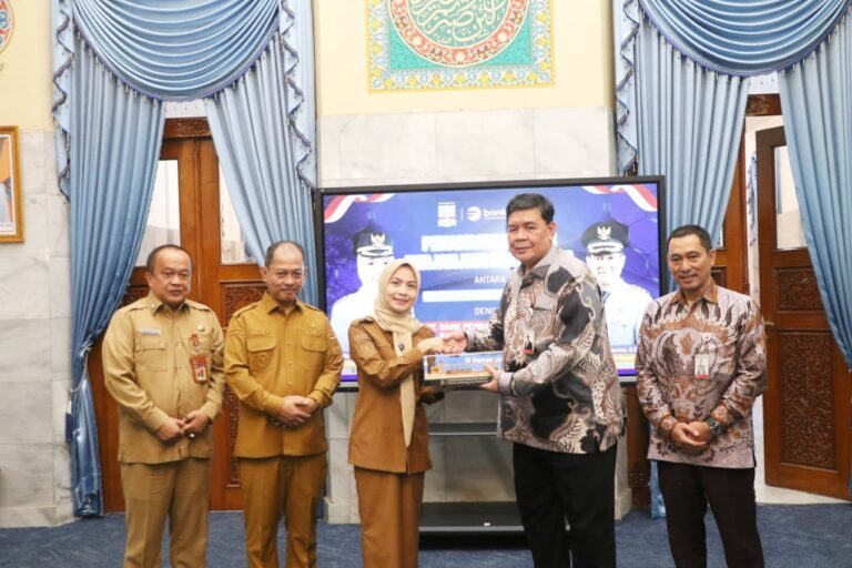 Pemkab Serang dan Bank Banten Teken Kerja Sama Penggajian PPPK