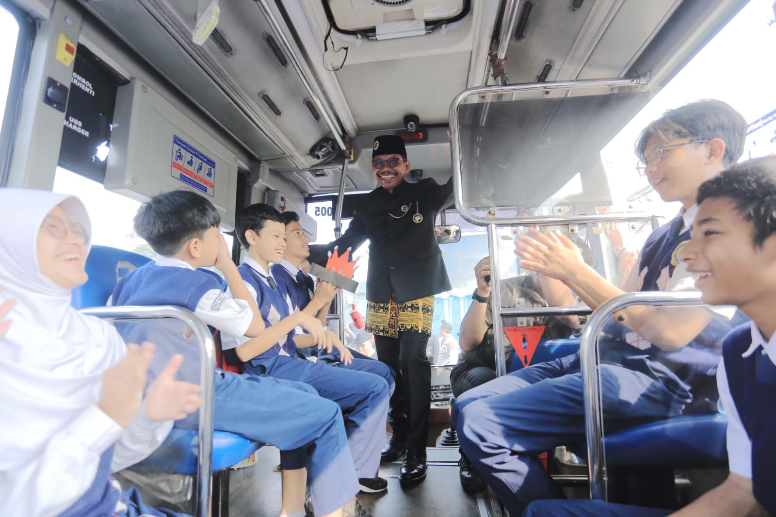 Transportasi Gratis Bagi Pelajar, Pemkot Tangerang Permudah Akses Pendidikan