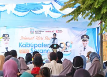 Bupati Serang Ratu Rachmatuzakiyah Catat Sejarah Kunjungi Desa Pulo Panjang