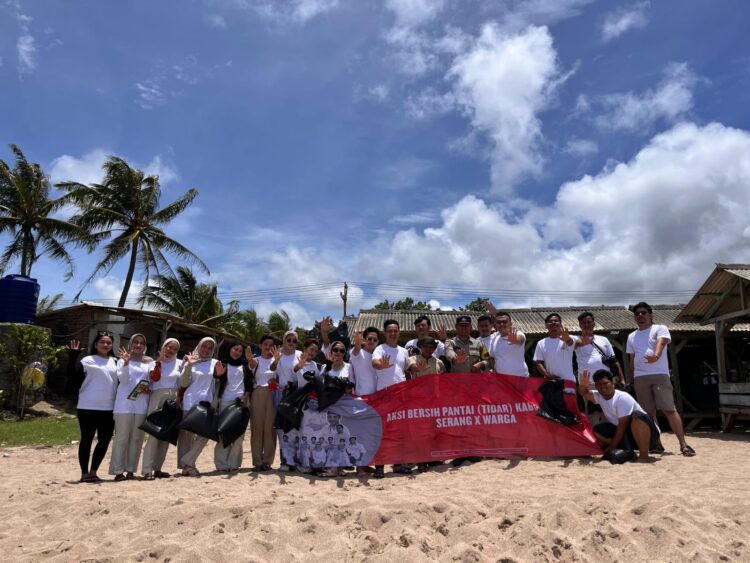 TIDAR Kabupaten Serang Gelar Aksi Bersih Pantai di Anyer, Tanamkan Kepedulian Lingkungan bagi Generasi Muda