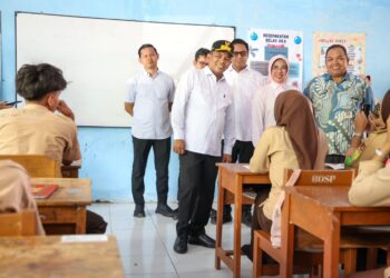 Gubernur Banten Tinjau Program Makan Bergizi Gratis di SMA Negeri 15 Pandeglang