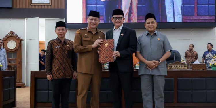 Pemprov Banten Perkuat UMKM Lewat Transformasi PT Jamkrida Jadi Perseroda