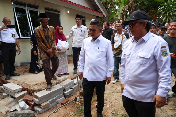 Gubernur Banten Tinjau Pembangunan Rumah Pasangan Lansia Korban Rumah Roboh di Lebak