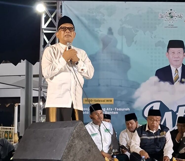 Ribuan Santri Padati Masjid Ats-Tsauroh, Peringati Hari Santri Nasional di Kota Serang