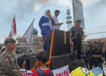 Desi Ferawati Kawal Aspirasi Warga, Dukung Kepgub Banten Batasi Jam Operasional Truk Tambang