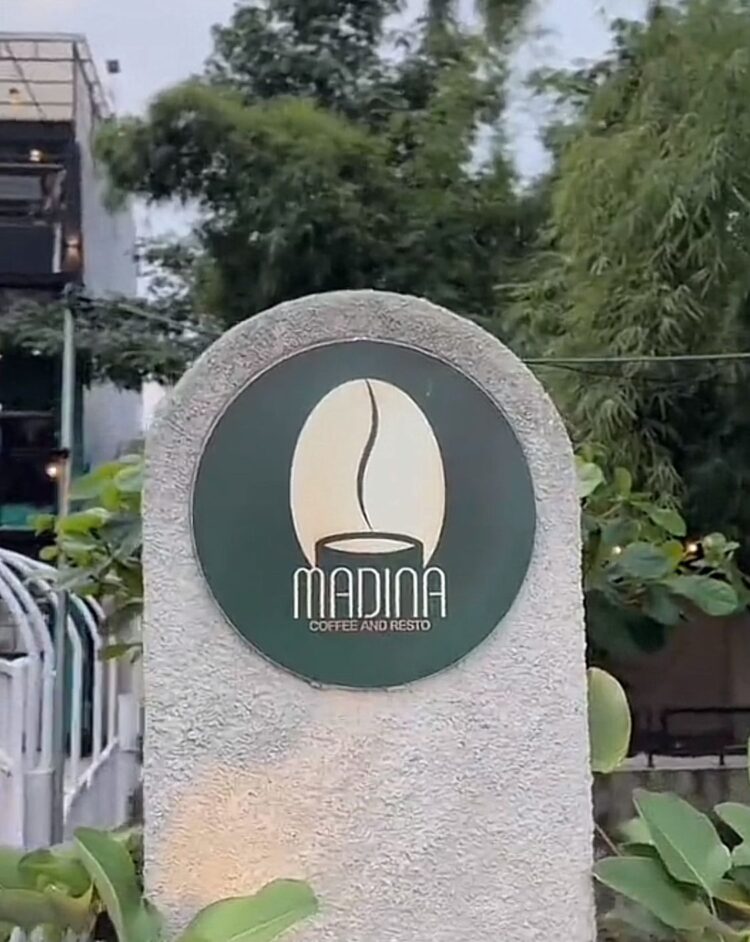 Madina Coffee & Resto, Tempat Nongkrong Asri dengan Pemandangan Sawah di Tengah Kota Serang
