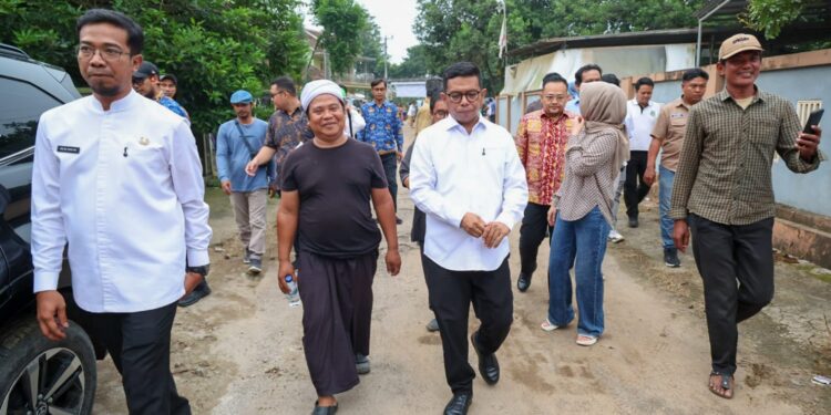 Gubernur Banten Tinjau Kesiapan Program Bang Andra di Desa Sukarame