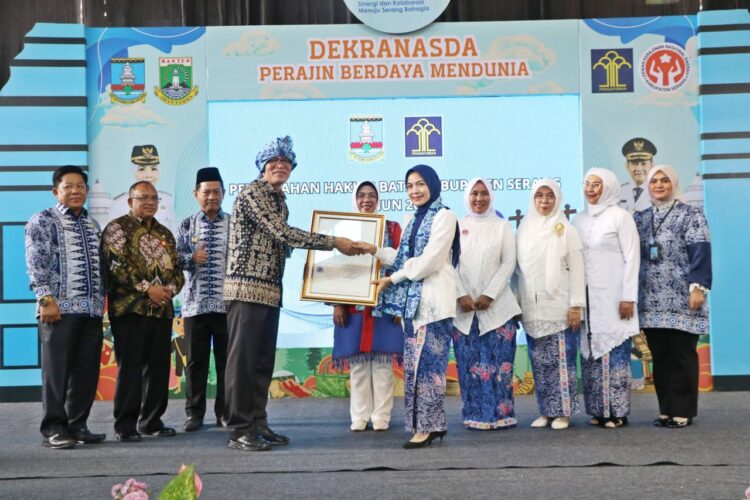 Bupati Serang Dorong Dekranasda Angkat Produk Lokal Jadi Kelas Nasional