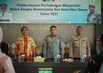 Satpol PP Kota Tangerang Perkuat Garda Terdepan Keamanan Lewat Sosialisasi Satlinmas di Kecamatan Larangan