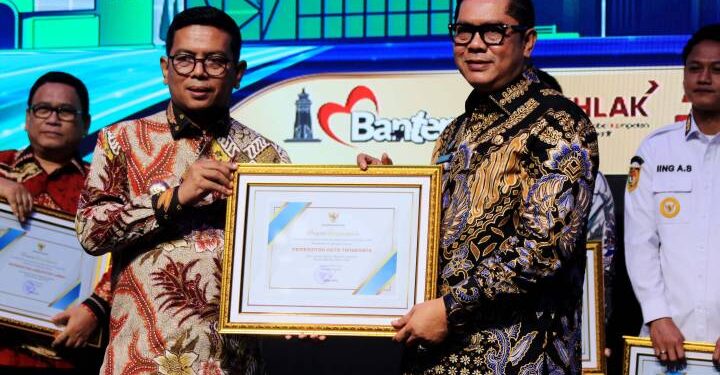 Kota Tangerang Sabet Penghargaan “Inovatif 1” di Banten Investment Forum 2025, Bukti Nyata Kota yang Paling Siap Menarik Investor!