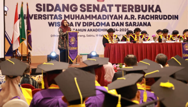 Wabup Intan Nurul Hikmah Ajak Wisudawan Unimar Jadi Agen Perubahan dan Pembawa Solusi untuk Masyarakat