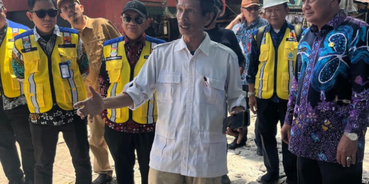 Bupati Tangerang Tinjau Langsung Perbaikan Jalan di Pakuhaji, Janjikan Lanjutan Pembangunan Tahun 2026