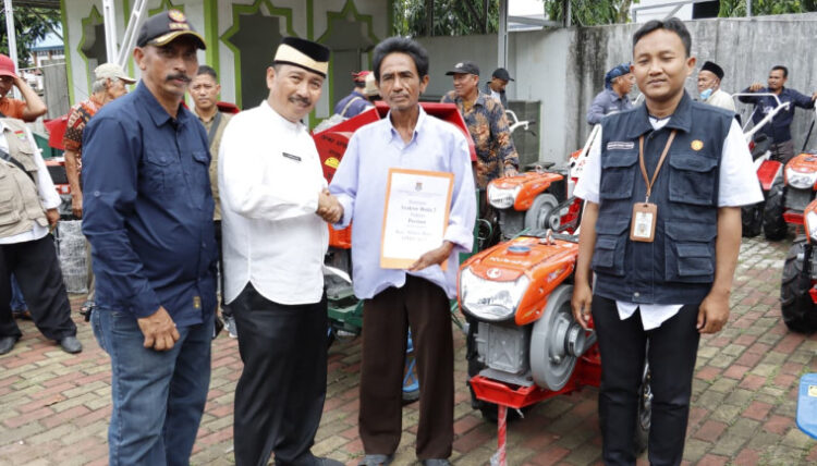 Pemkab Tangerang Bagikan 37 Alsintan ke Petani, Dorong Produktivitas dan Ketahanan Pangan Nasional